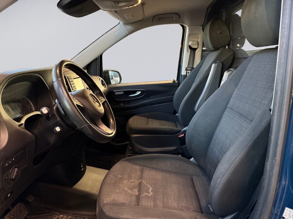 auto-Mercedes-Benz-Vito-YLU847-202601081553-8 auto-Mercedes-Benz-Vito-YLU847-202601081553-8