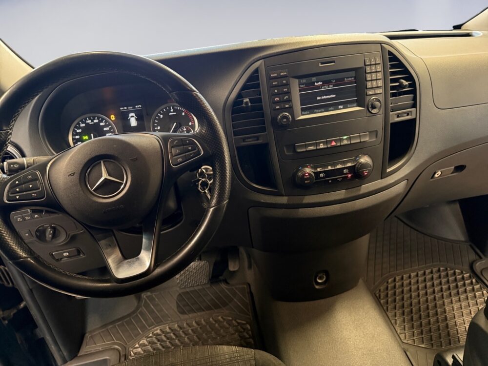 auto-Mercedes-Benz-Vito-YLU847-202601081553-9 auto-Mercedes-Benz-Vito-YLU847-202601081553-9