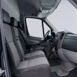 auto-Volkswagen-Crafter-NIM642-202601141455-11