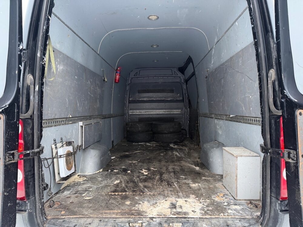 auto-Volkswagen-Crafter-NIM642-202601141455-12 auto-Volkswagen-Crafter-NIM642-202601141455-12