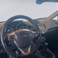 auto-Ford-Fiesta-Van-SNL683-202602131429-9