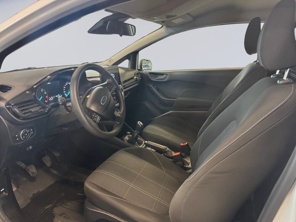 auto-Ford-Fiesta-Van-YXI326-202602261325-8 auto-Ford-Fiesta-Van-YXI326-202602261325-8