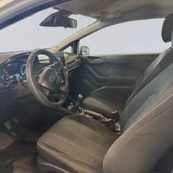 auto-Ford-Fiesta-Van-YXI326-202602261325-8