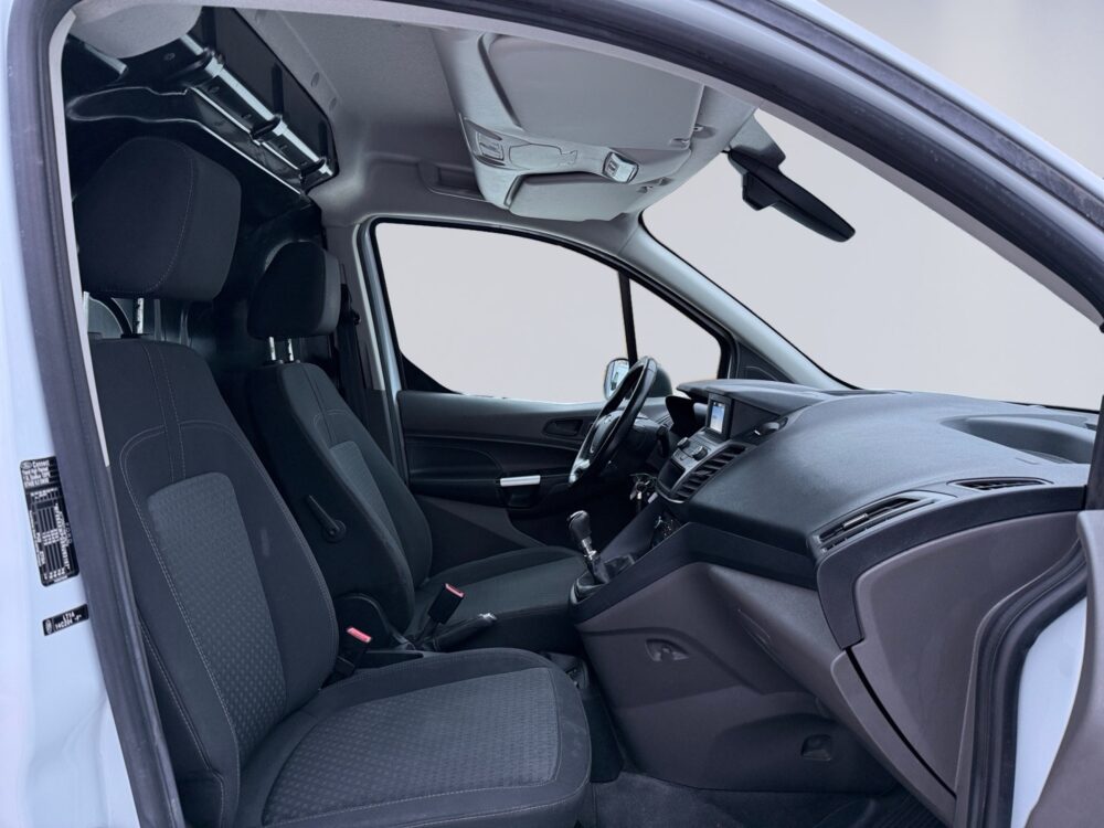 auto-Ford-Transit-Connect-GPF758-202602131433-11 auto-Ford-Transit-Connect-GPF758-202602131433-11