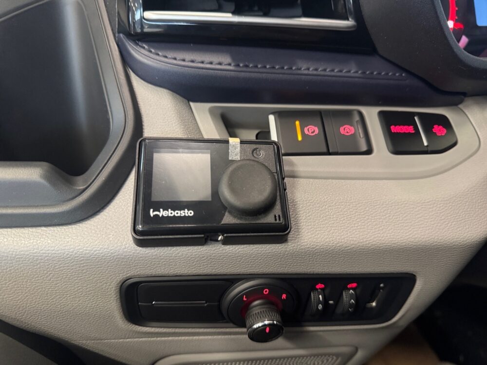 auto-Maxus-Deliver-9-D9-202602261145-10 auto-Maxus-Deliver-9-D9-202602261145-10