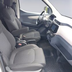 auto-Maxus-e-Deliver-3-JMX168-202602240947-10