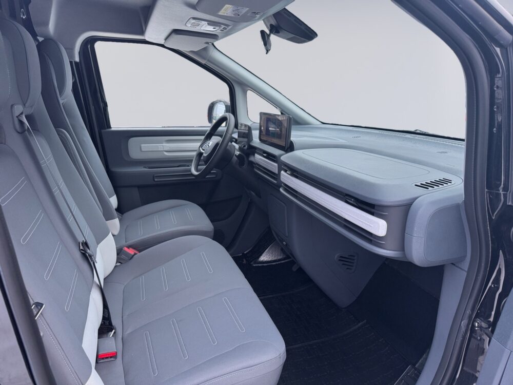 auto-Maxus-e-Deliver-5-LTC606-202602041558-11 auto-Maxus-e-Deliver-5-LTC606-202602041558-11