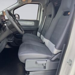 auto-Maxus-e-Deliver-5-ZPN456-202505270541-9