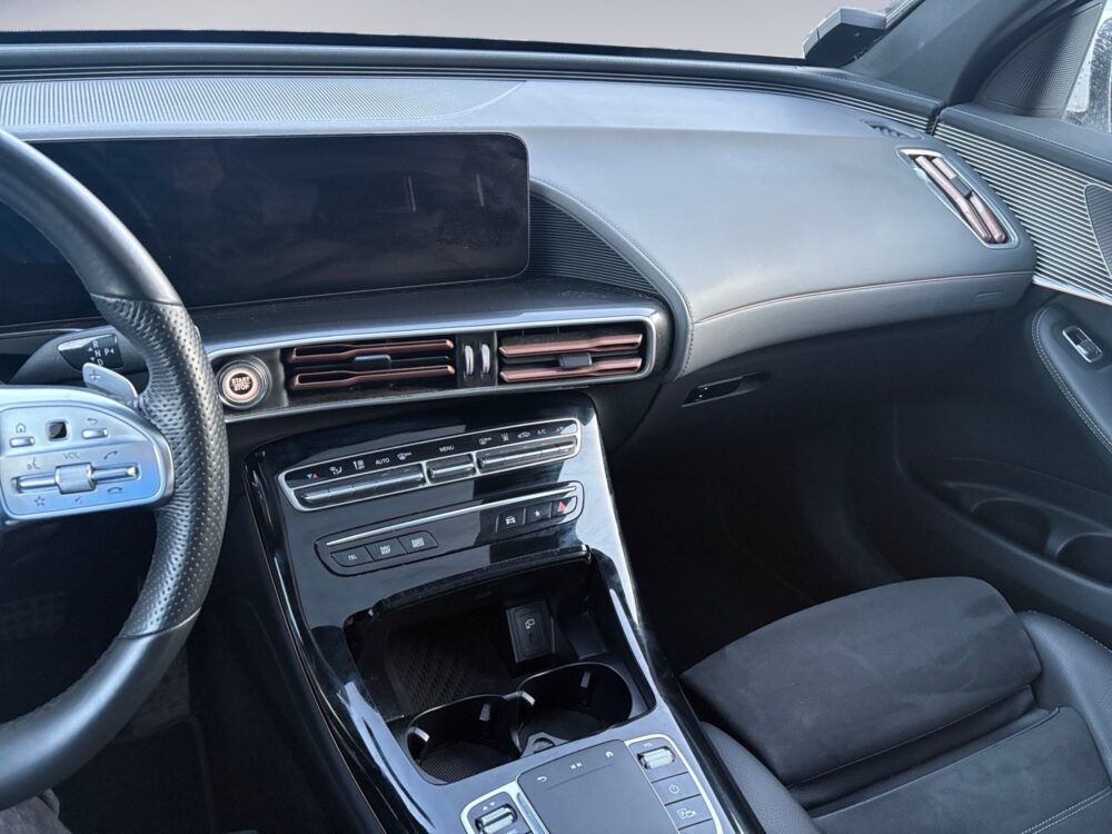 auto-Mercedes-Benz-EQC-RUV522-202602211743-10 auto-Mercedes-Benz-EQC-RUV522-202602211743-10