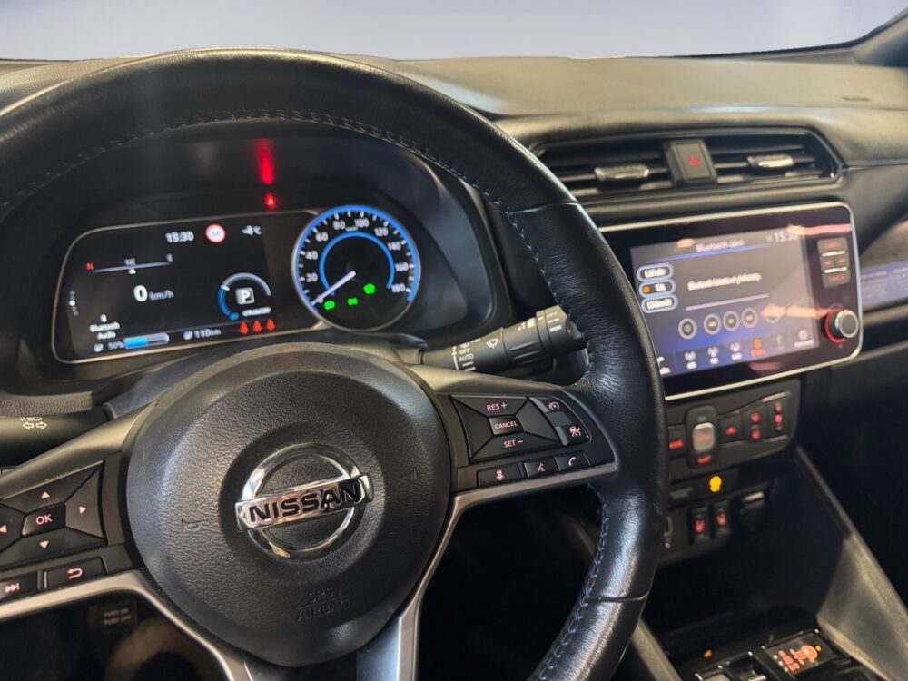 auto-Nissan-Leaf-FPP975-202602111339-10 auto-Nissan-Leaf-FPP975-202602111339-10