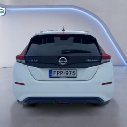 auto-Nissan-Leaf-FPP975-202602111339-3