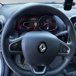 auto-Renault-Clio-VZE985-202602181004-10