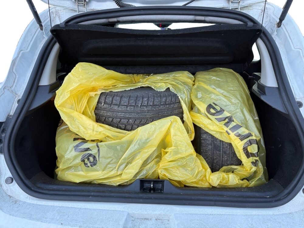 auto-Renault-Clio-VZE985-202602181004-12 auto-Renault-Clio-VZE985-202602181004-12