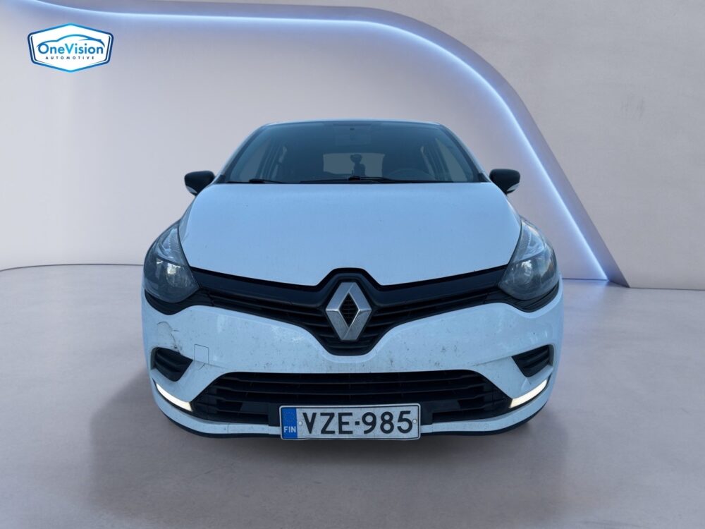 auto-Renault-Clio-VZE985-202602181004-6 auto-Renault-Clio-VZE985-202602181004-6