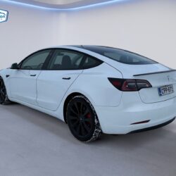 auto-Tesla-Model-3-CPP872-202602121359-2