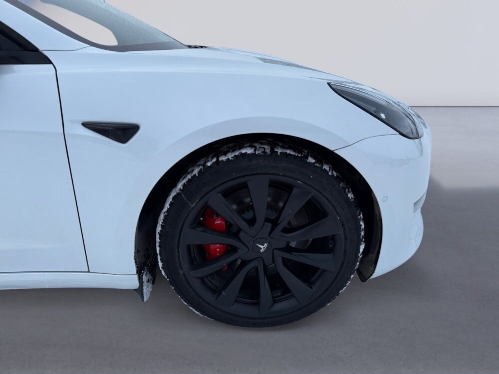 auto-Tesla-Model-3-CPP872-202602121359-8 auto-Tesla-Model-3-CPP872-202602121359-8