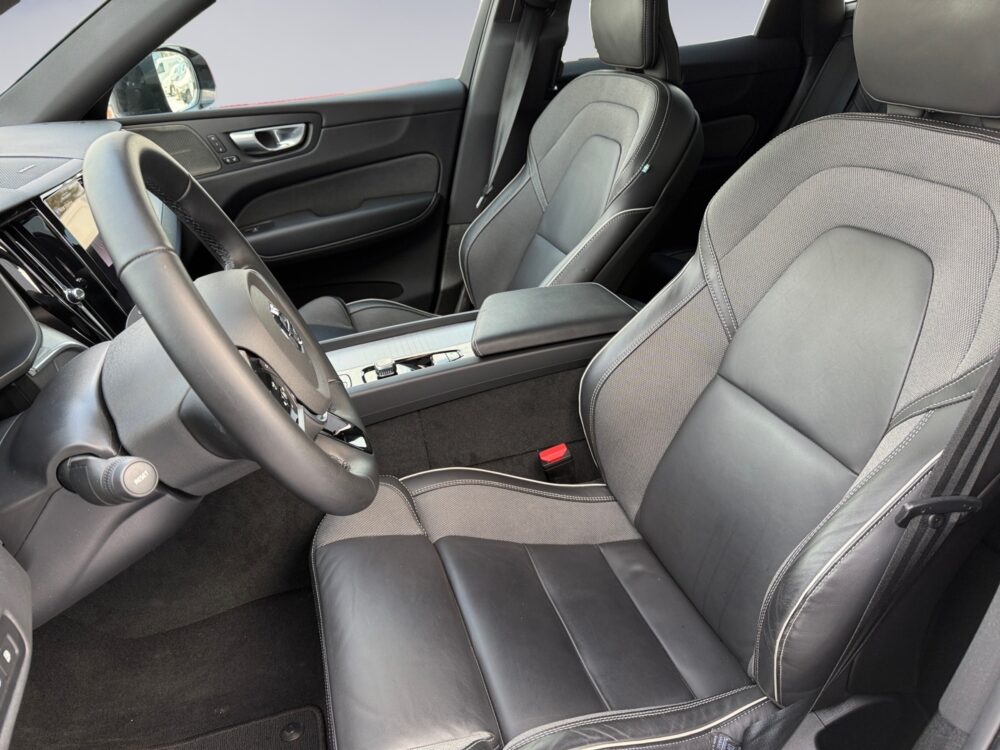 auto-Volvo-XC60-GRK764-202602231406-11 auto-Volvo-XC60-GRK764-202602231406-11
