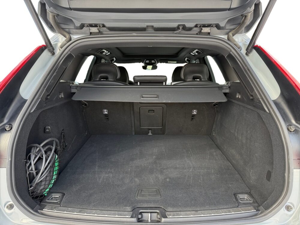 auto-Volvo-XC60-GRK764-202602231406-13 auto-Volvo-XC60-GRK764-202602231406-13