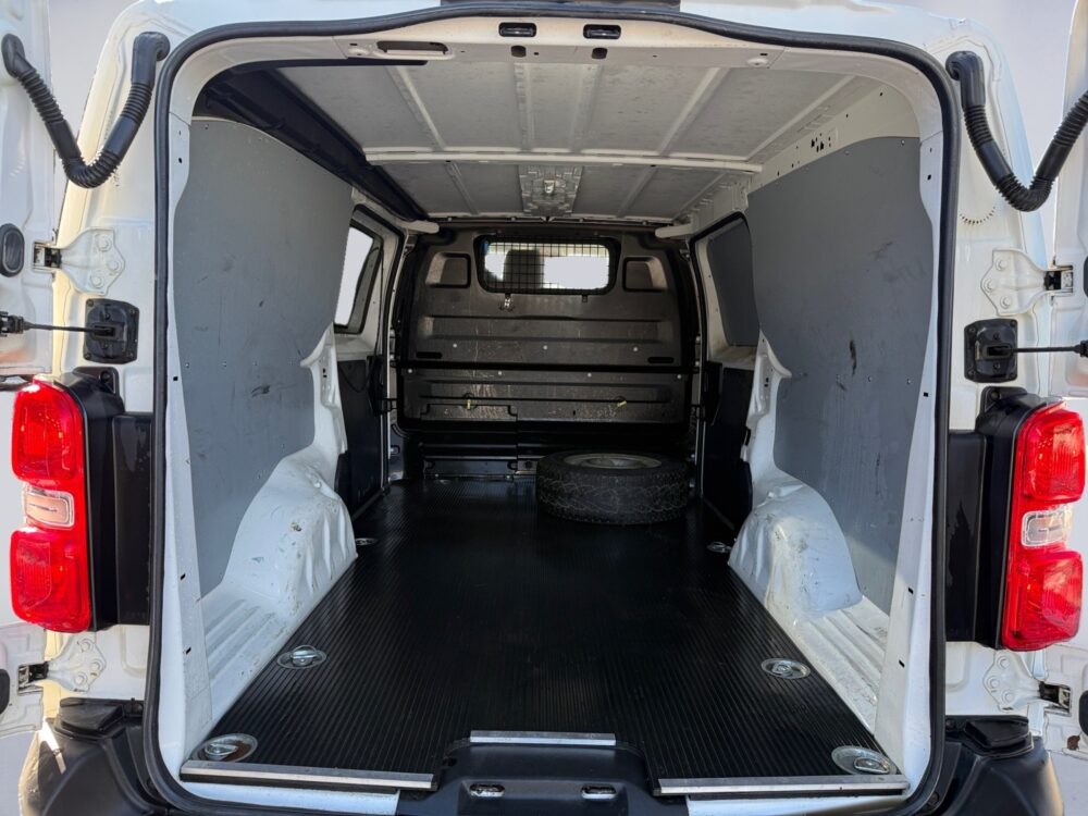 auto-Citroen-Jumpy-ERM845-202603061519-11 auto-Citroen-Jumpy-ERM845-202603061519-11