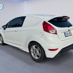 auto-Ford-Fiesta-Van-SNL683-202603101138-2