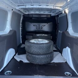 auto-Ford-Transit-Connect-LRC715-202603101212-12