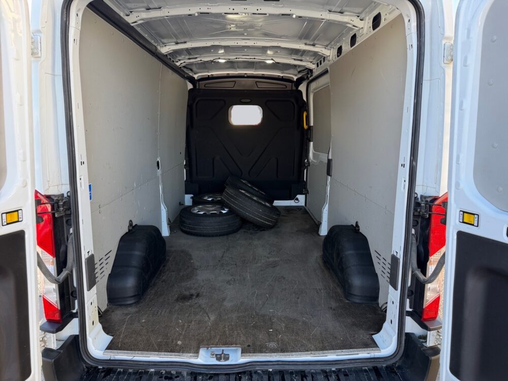 auto-Ford-Transit-FPF194-202603101504-13 auto-Ford-Transit-FPF194-202603101504-13