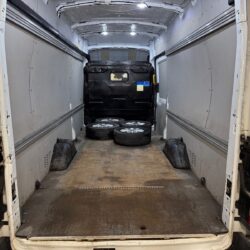 auto-Ford-Transit-GOB406-202603161229-9