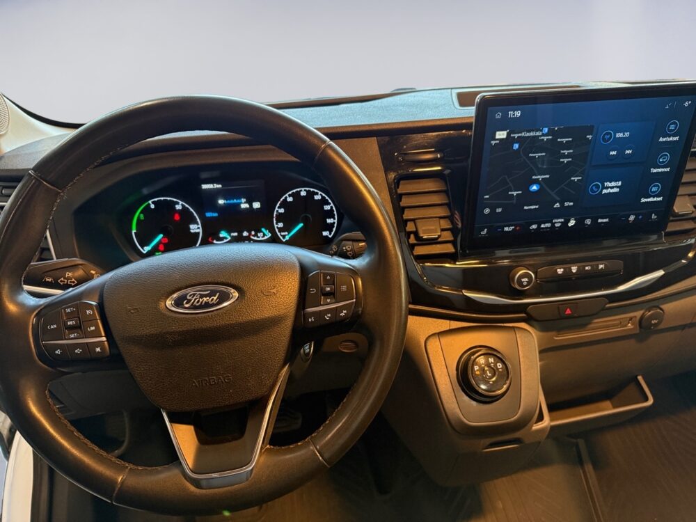 auto-Ford-Transit-LRM857-202603101503-8 auto-Ford-Transit-LRM857-202603101503-8