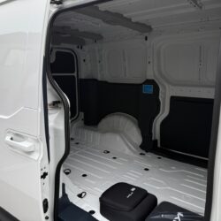 auto-Kia-PV5-Cargo-PV5-202603021630-12