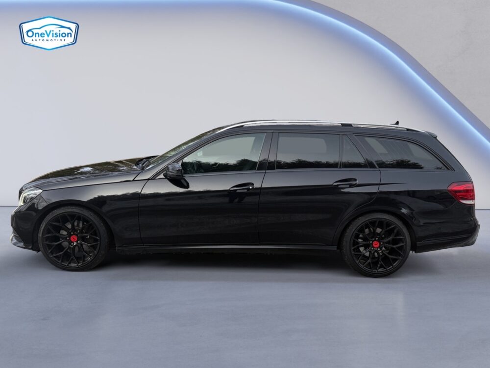 auto-Mercedes-Benz-E-VXX327-202603081040-1 auto-Mercedes-Benz-E-VXX327-202603081040-1