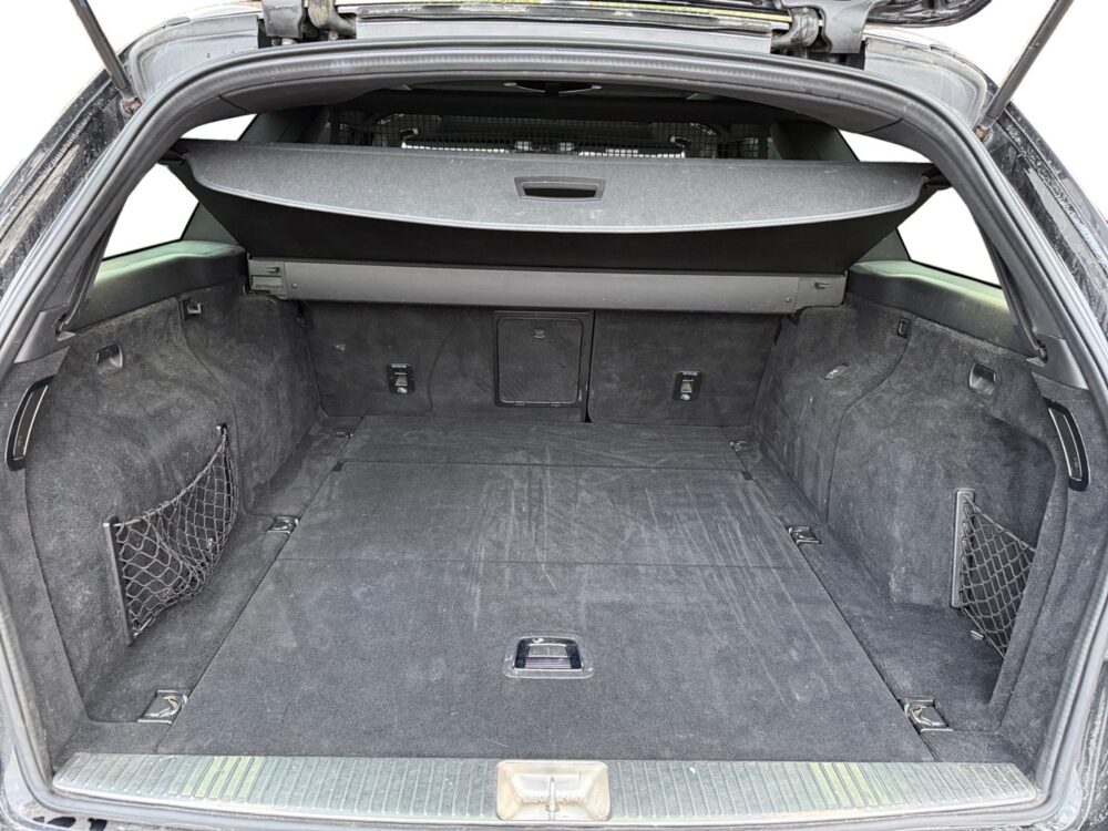 auto-Mercedes-Benz-E-VXX327-202603081040-12 auto-Mercedes-Benz-E-VXX327-202603081040-12