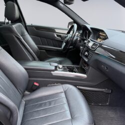 auto-Mercedes-Benz-E-VXX327-202603081040-13