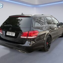 auto-Mercedes-Benz-E-VXX327-202603081040-4