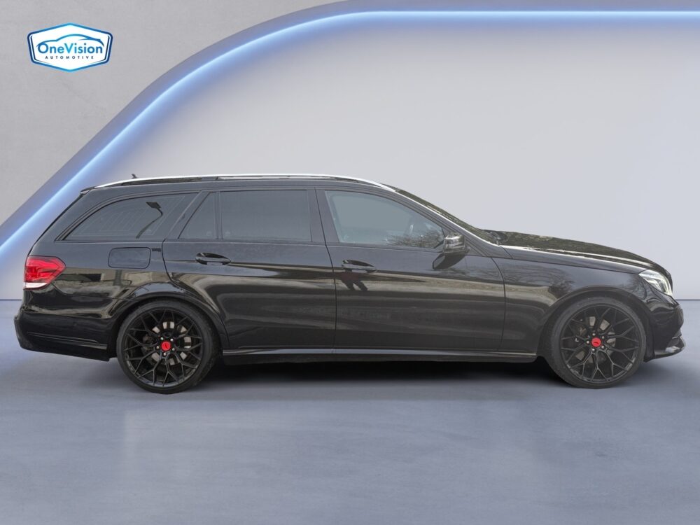 auto-Mercedes-Benz-E-VXX327-202603081040-5 auto-Mercedes-Benz-E-VXX327-202603081040-5