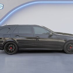 auto-Mercedes-Benz-E-VXX327-202603081040-5