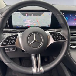 auto-Mercedes-Benz-EQV-G9586-202603201627-13