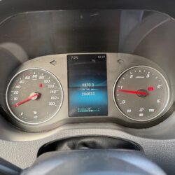 auto-Mercedes-Benz-Sprinter-YXK664-202603111210-10