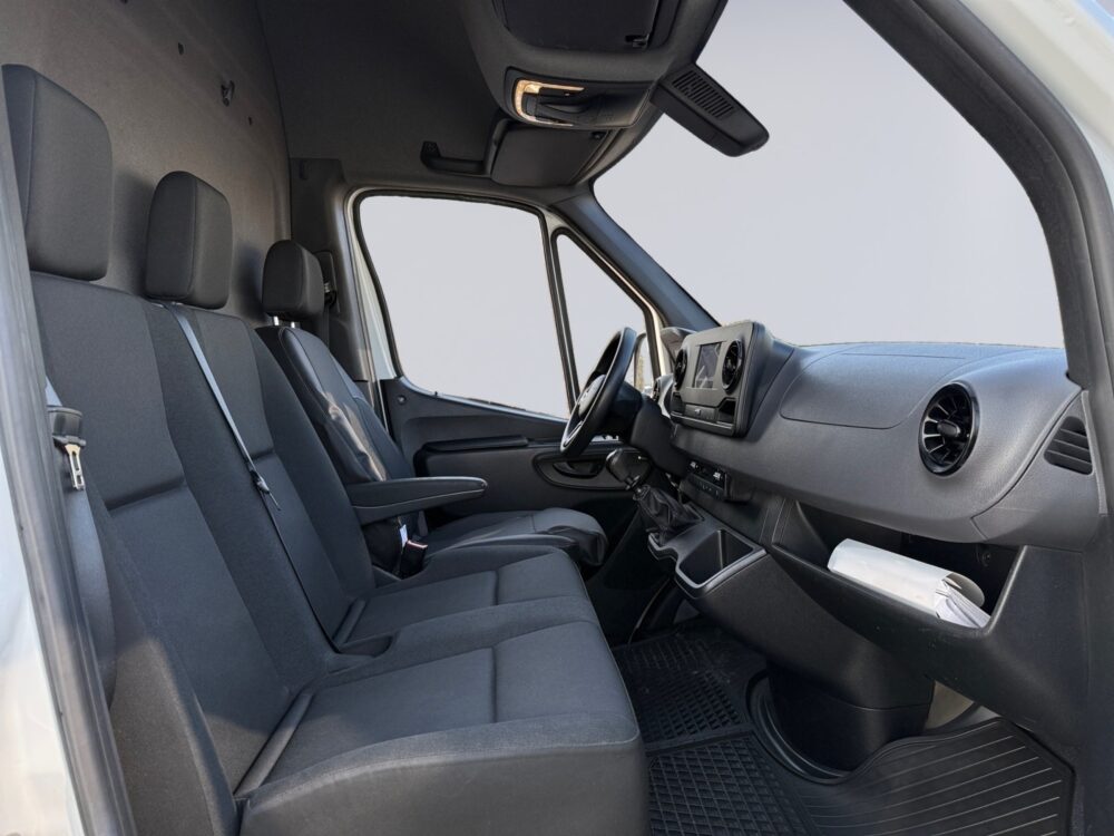 auto-Mercedes-Benz-Sprinter-YXK664-202603111210-12 auto-Mercedes-Benz-Sprinter-YXK664-202603111210-12