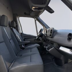 auto-Mercedes-Benz-Sprinter-YXK664-202603111210-12