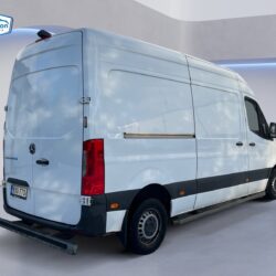 auto-Mercedes-Benz-Sprinter-YXO770-202603101505-4