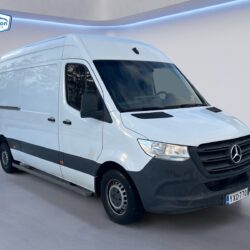 auto-Mercedes-Benz-Sprinter-YXO770-202603101505-6