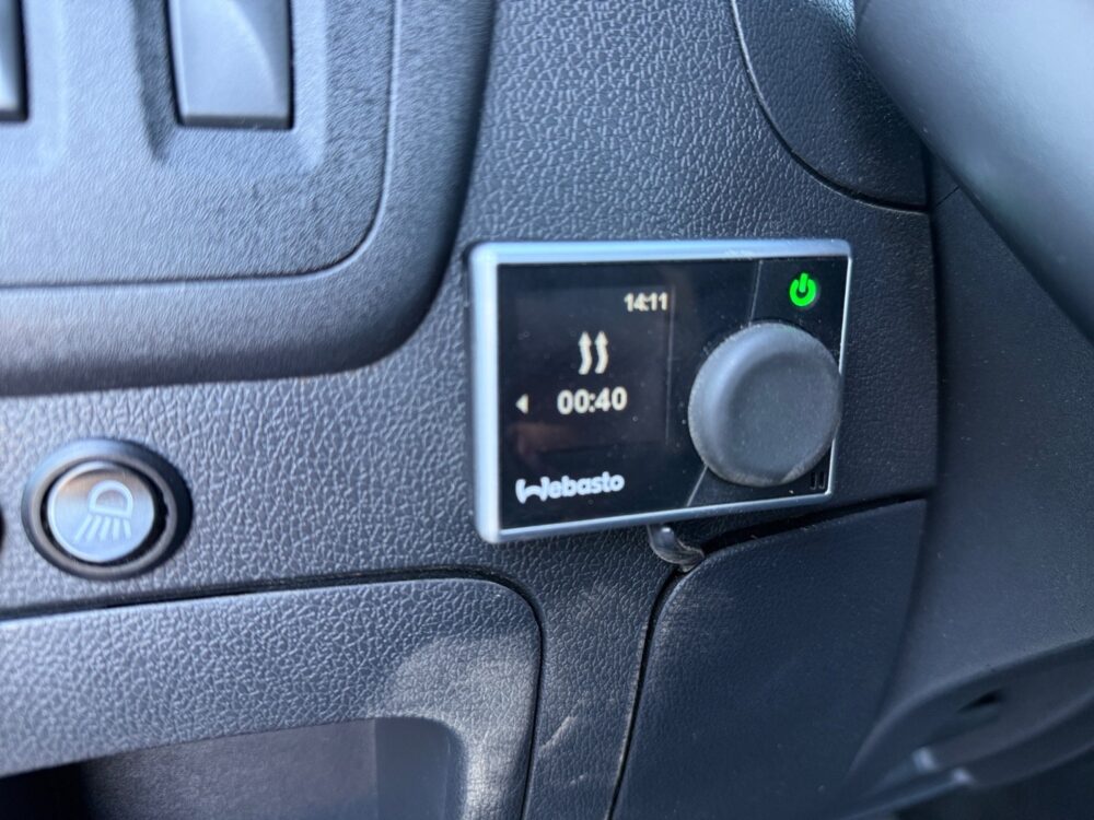 auto-Nissan-NV400-JJU168-202603271517-10 auto-Nissan-NV400-JJU168-202603271517-10