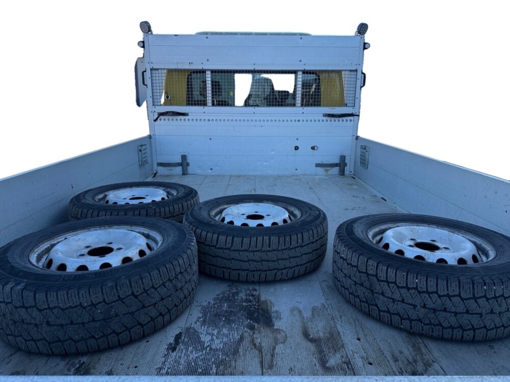 auto-Nissan-NV400-JJU168-202603271517-11 auto-Nissan-NV400-JJU168-202603271517-11