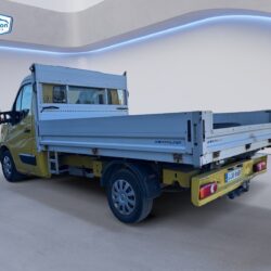 auto-Nissan-NV400-JJU168-202603271517-2