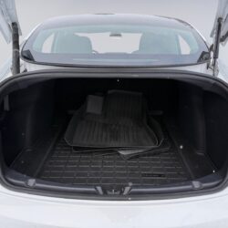 auto-Tesla-Model-3-CPP872-202603051555-11