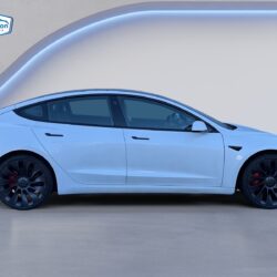 auto-Tesla-Model-3-CPP872-202603051555-5