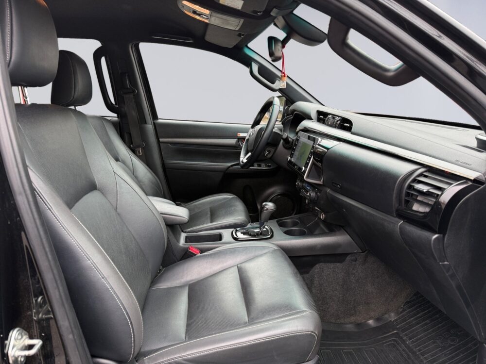 auto-Toyota-Hilux-JTS118-202603181255-13 auto-Toyota-Hilux-JTS118-202603181255-13