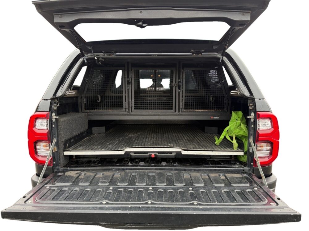 auto-Toyota-Hilux-JTS118-202603181255-14 auto-Toyota-Hilux-JTS118-202603181255-14