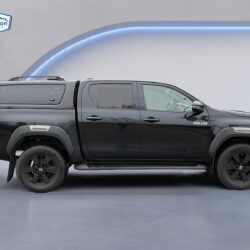 auto-Toyota-Hilux-JTS118-202603181255-5
