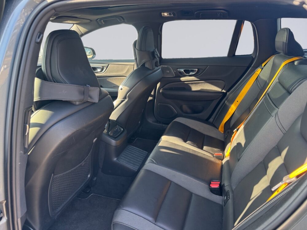 auto-Volvo-V60-LRE455-202603111449-11 auto-Volvo-V60-LRE455-202603111449-11